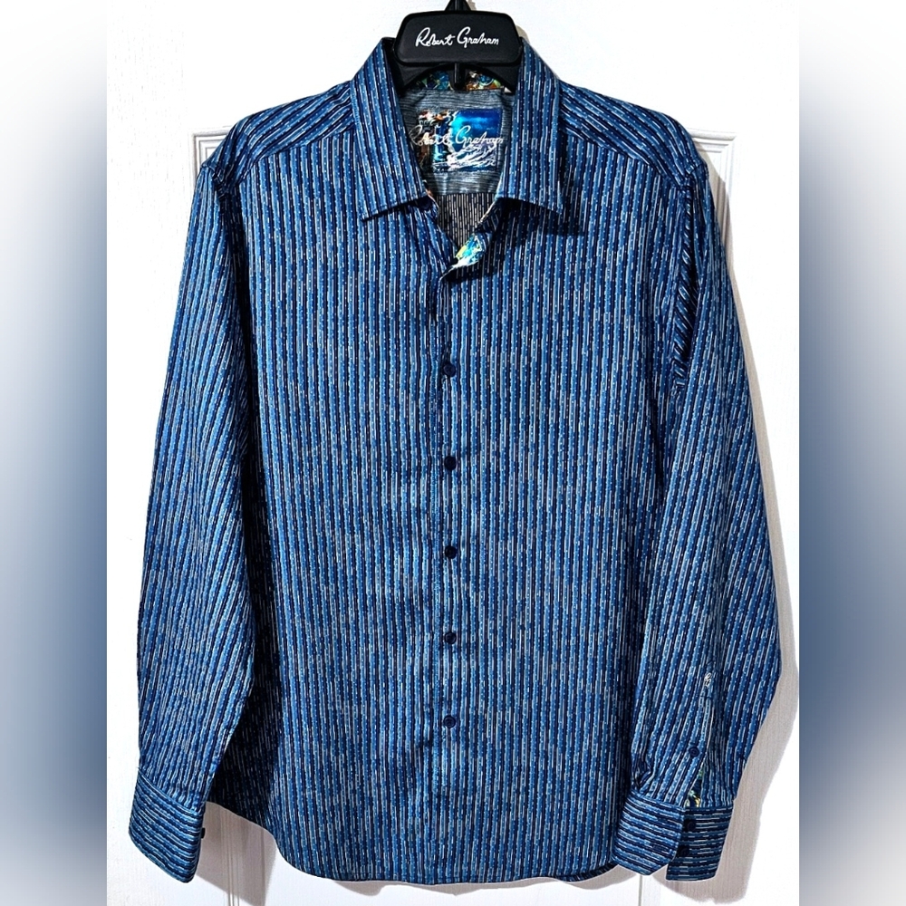 Robert Graham Shirt Size Large New Without Tags.